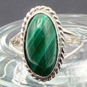 Vintage Sterling Silver Ring Malachite Southwest Oval Sz 4.5 Twisted Rope Detail